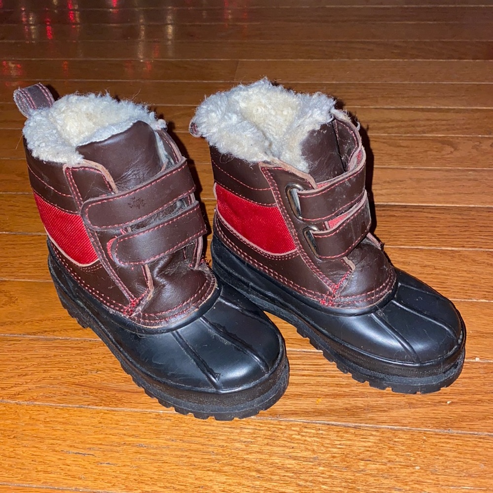 NWOT- Gap kids- thinsulate winter duck boots- 10